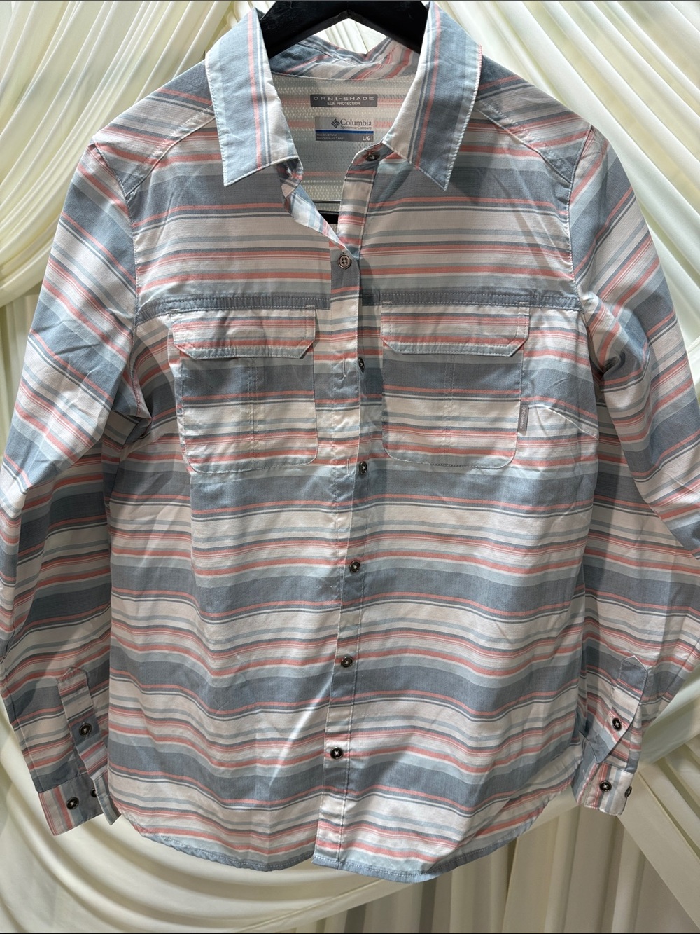 Columbia - Women’s Blue & Pink Striped Button Up Omni-Shade - Size:L